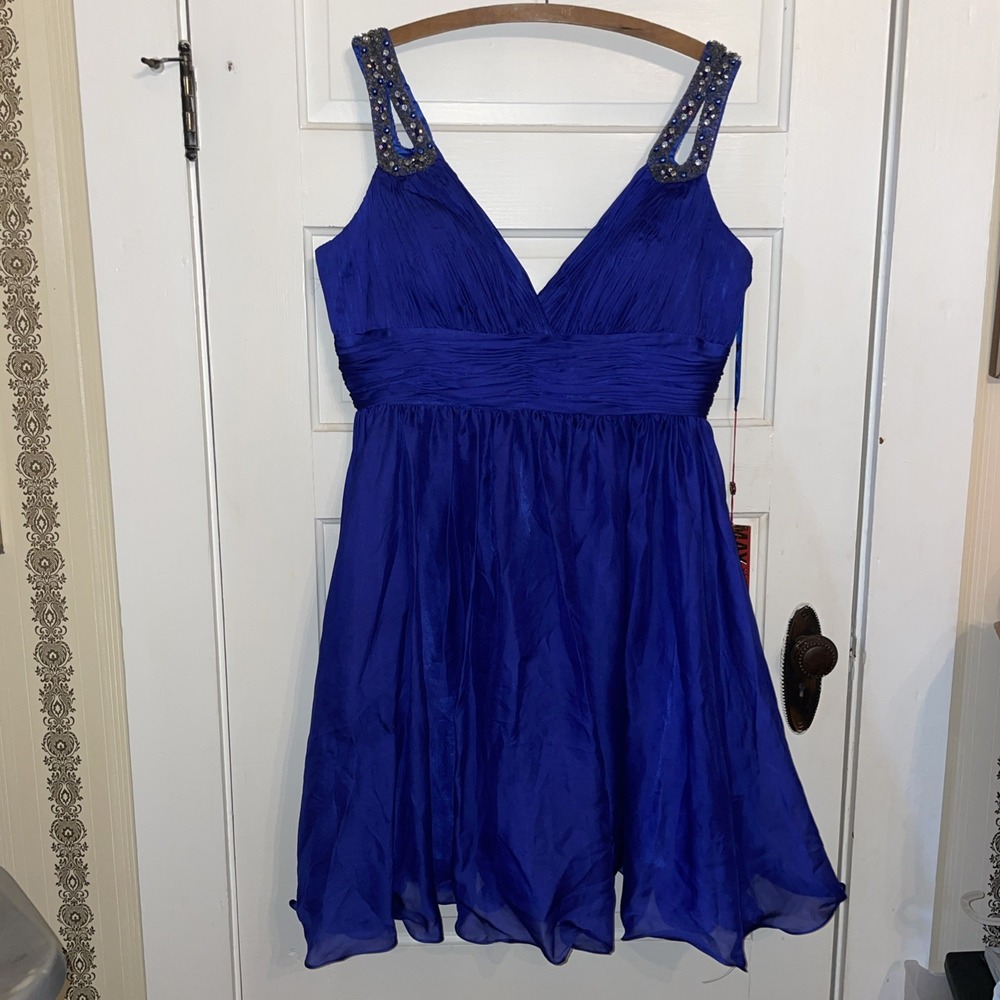 NWT May Queen Couture USA‎ MQ-622 Size 16 Royal Blue V-neck Wide Beaded Straps